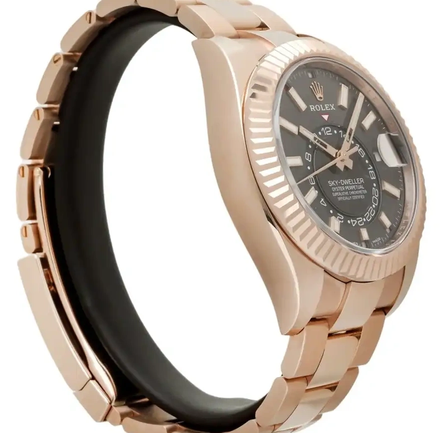 Prestigious Jewelrys Sky-Dweller 42mm 326935 Rolex 0709